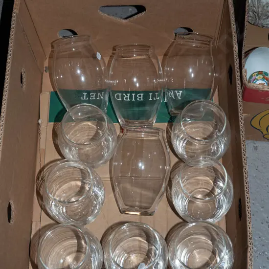 box; clear glass vases H165