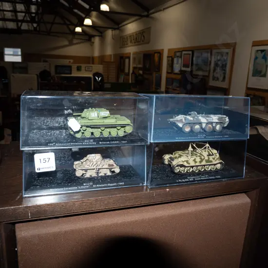 4x model tanks in plastic cases