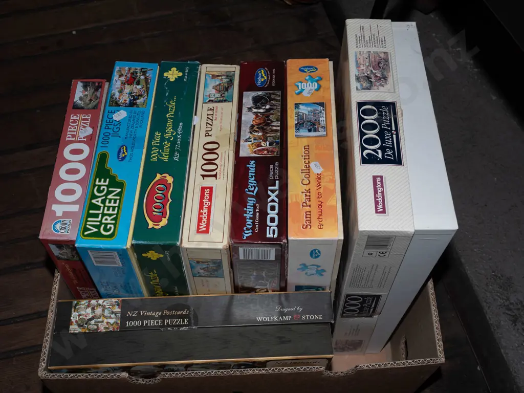 box of puzzles Image 1++