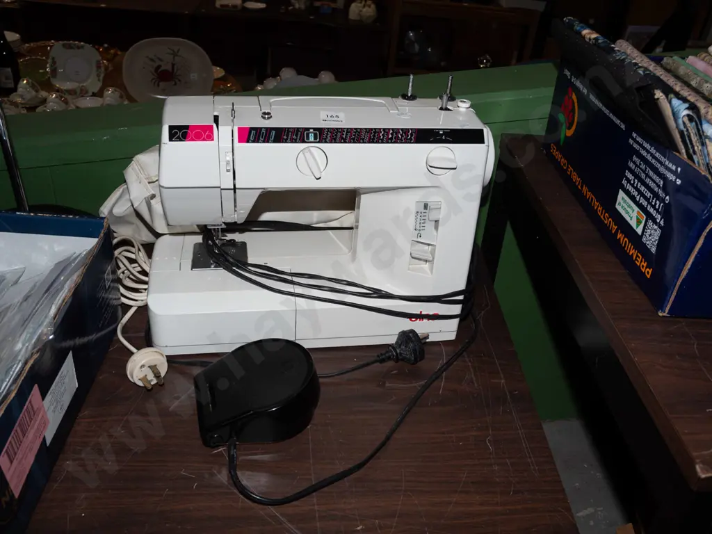 Elna sewing machine Image 1++