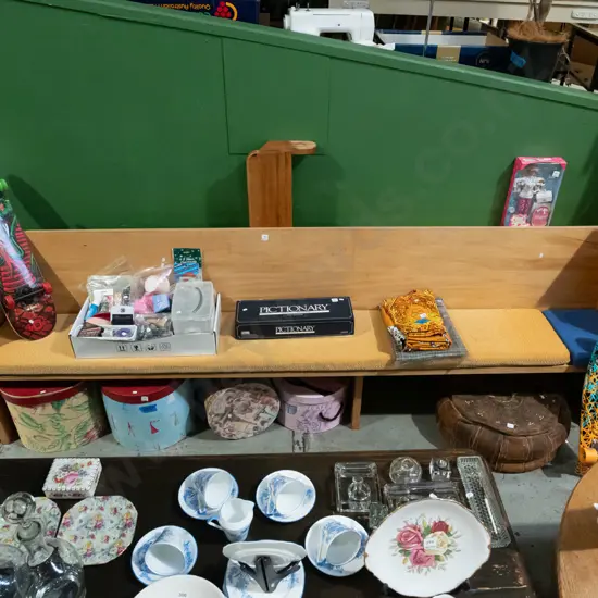 large solid rimu pew H850 W2610 D600