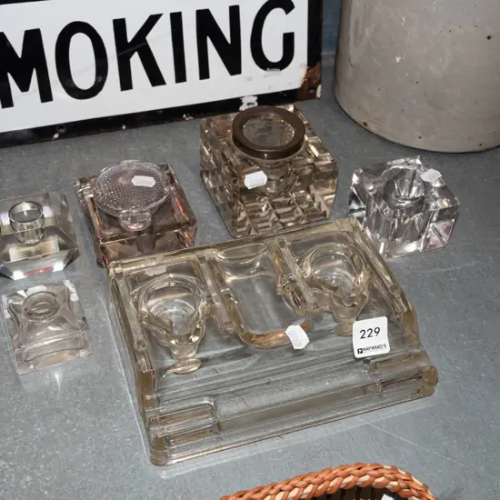 various ink wells