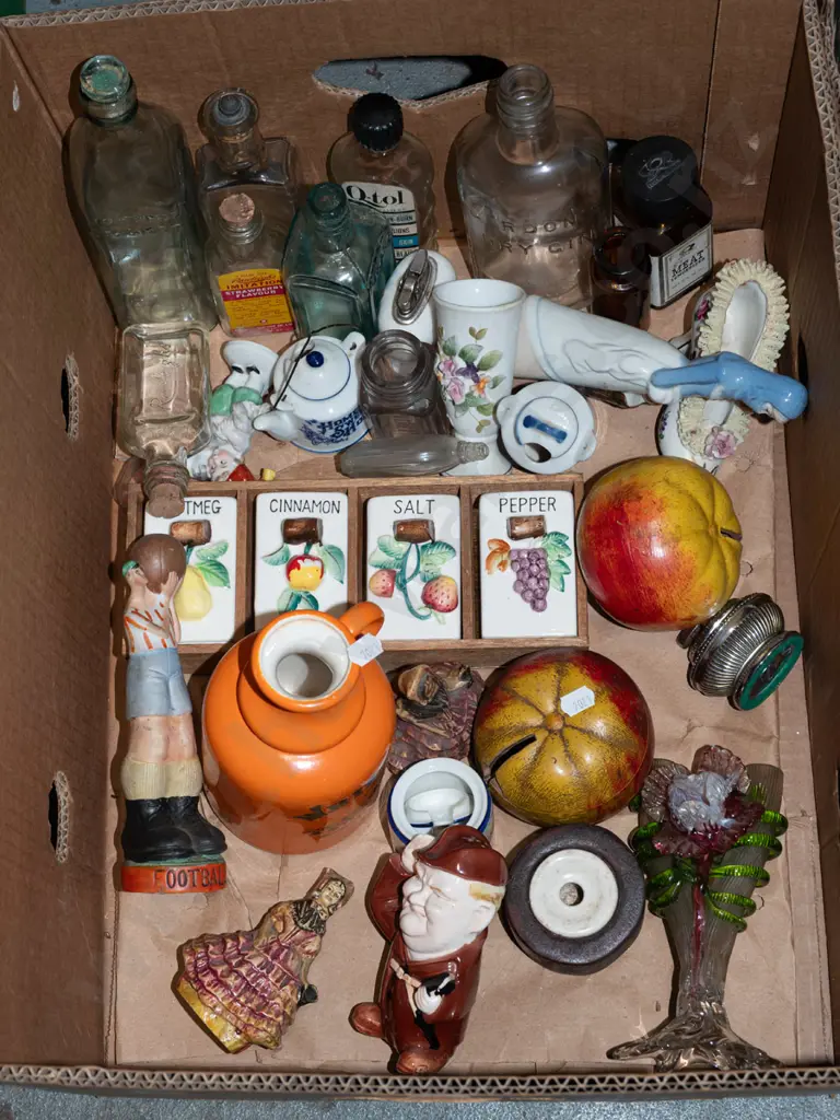 box; spice rack, table lighter, old bottles etc Image 1++
