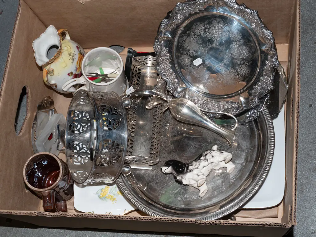 box; plated ware, beer mugs, vases etc Image 1++