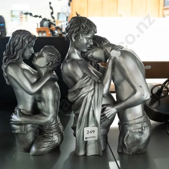 2x composite figurines - couples H250