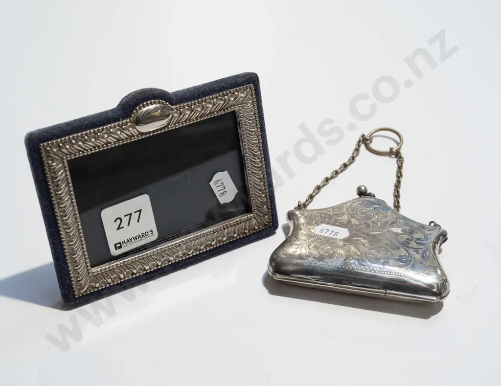 small silver plated photo frame & plated coin purse Image 1++