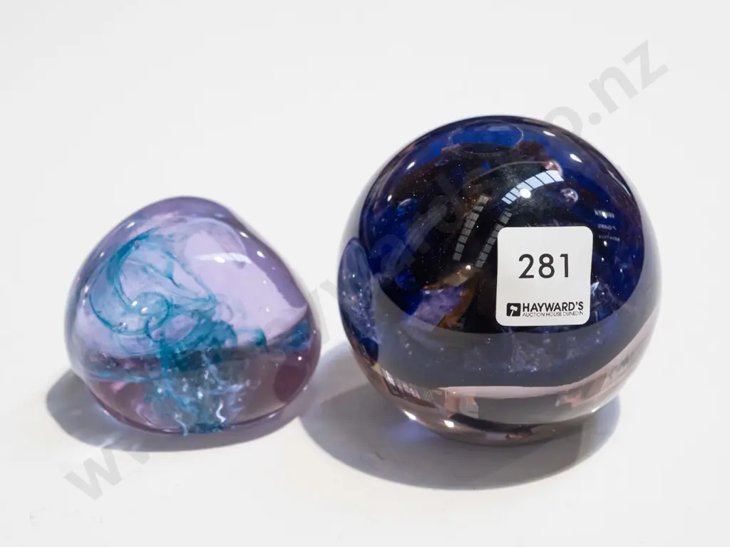 2x art glass paperweights Image 1++