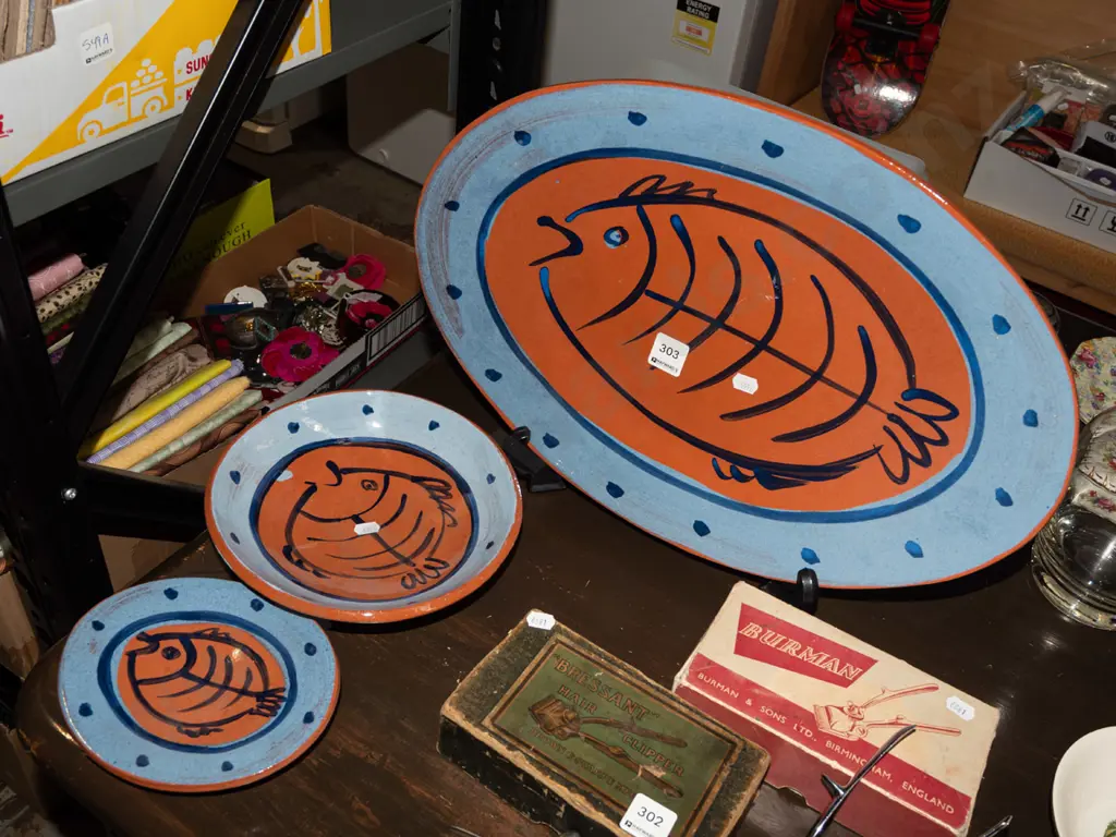Jill Symes studio pottery fish plate and bowls Image 1++