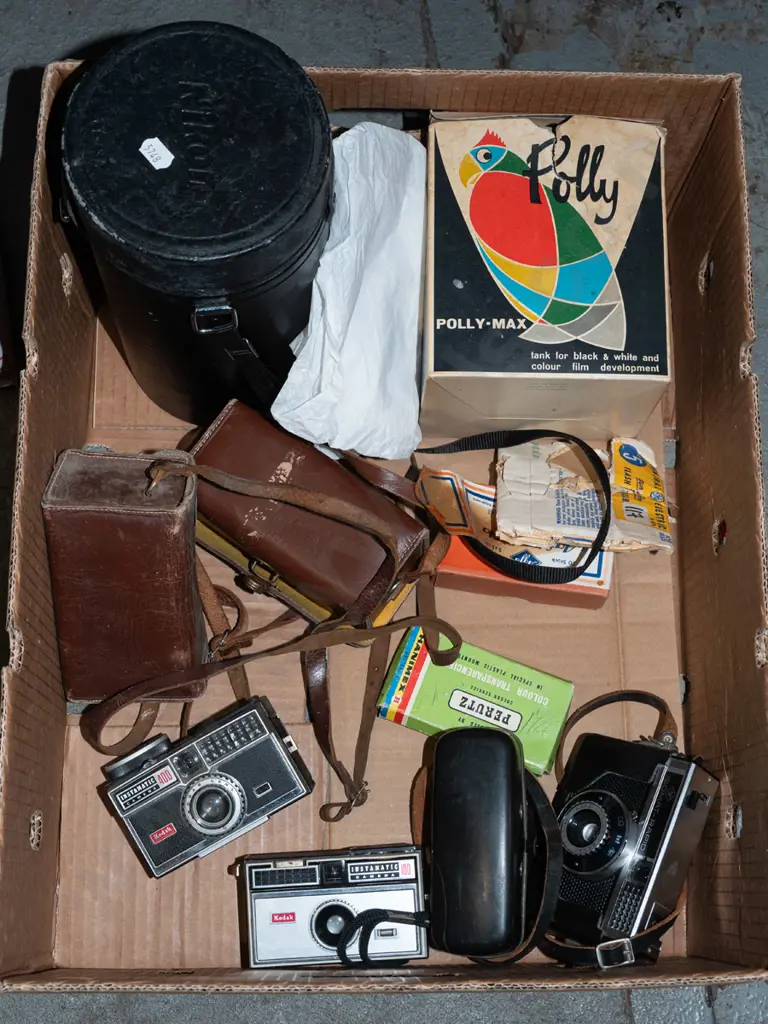 box; 35mm film cameras, large camera lens case etc Image 1++