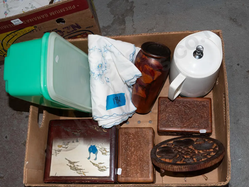 box; water jug, tupperware, trinket boxes etc Image 1++