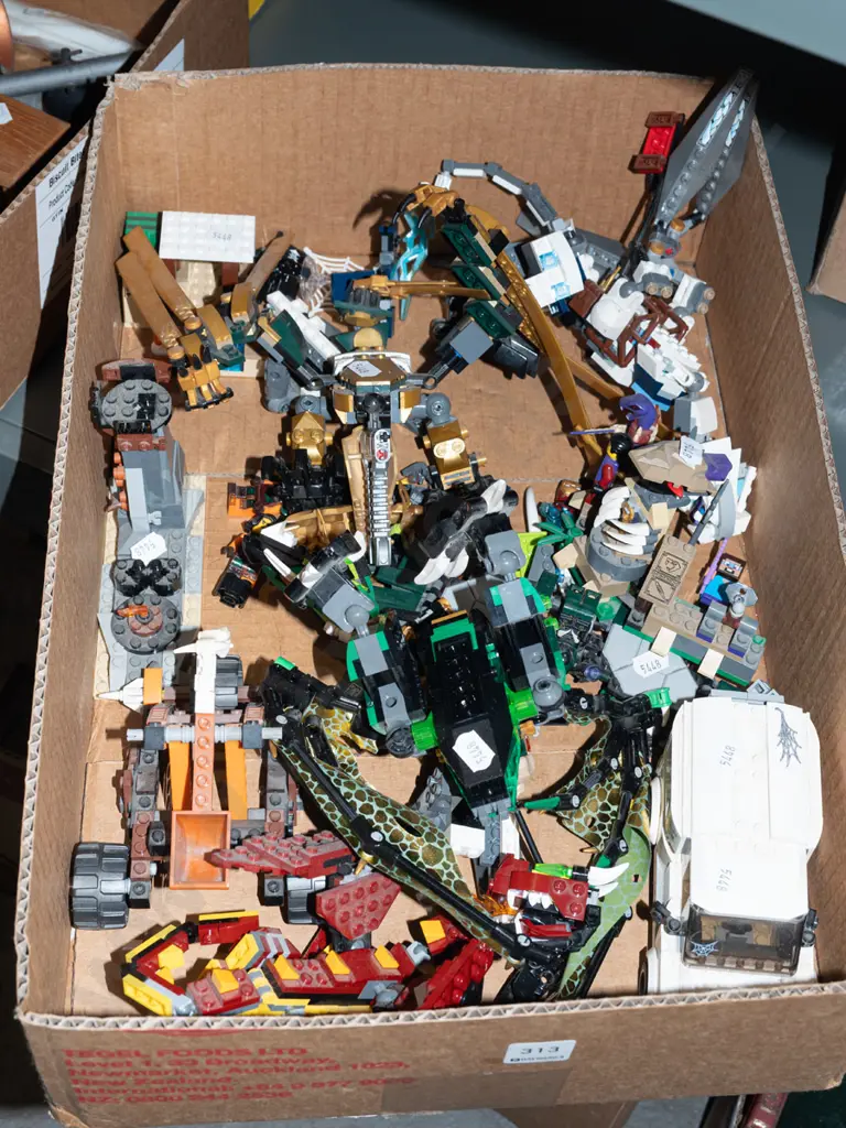 box of Lego Technics Image 1++