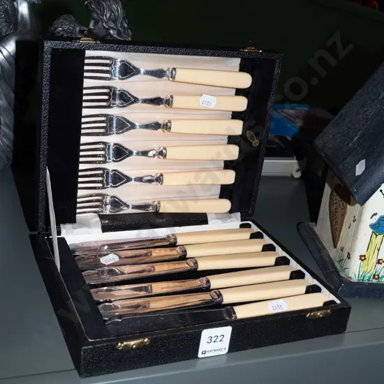 cased bone handled fish set