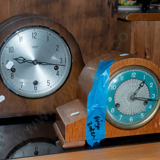 2x wood cased mantle clock - 1 has broken hinge