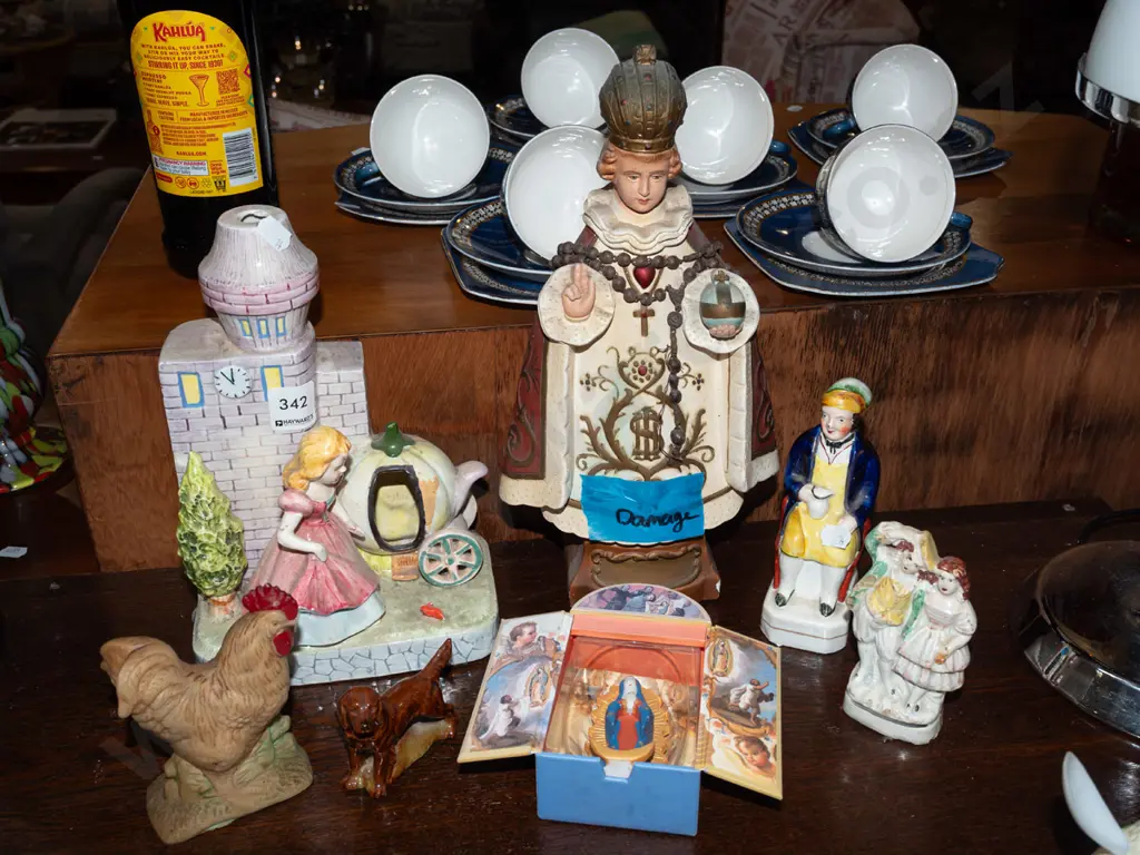 ceramic Cinderella table lamp base, figurines Tallest H330 Image 1++