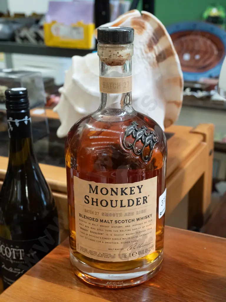 1L Monkey Shoulder blended Scotch whisky Image 1++
