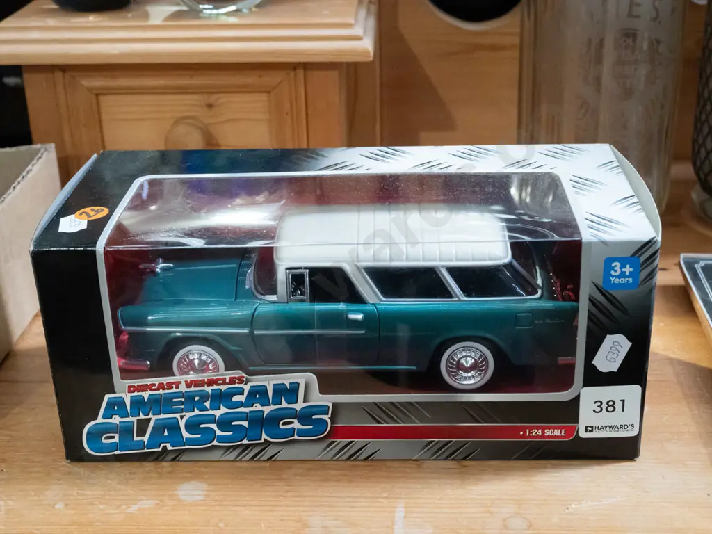 boxed diecast model  Image 1++