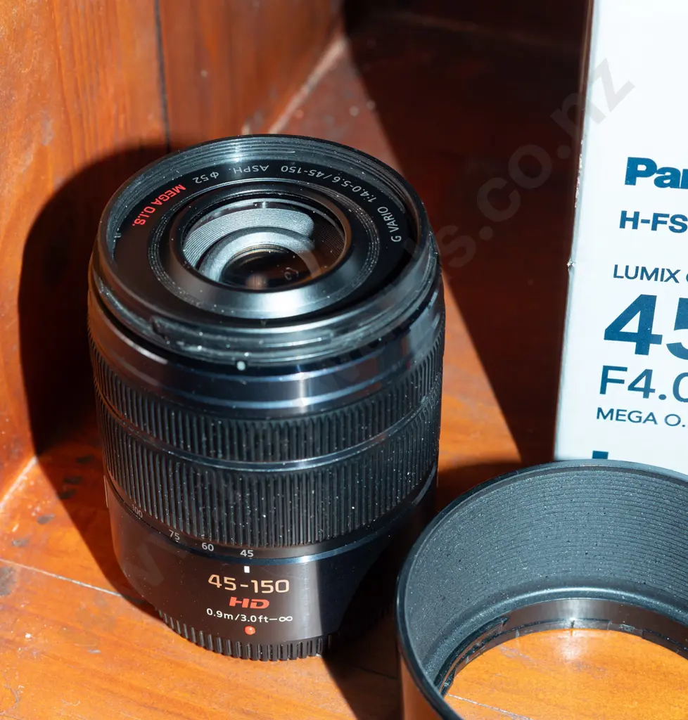 Panasonic Lumix 45-150mm AF Micro 4/3 telephoto zoom lens with original box Image 1++