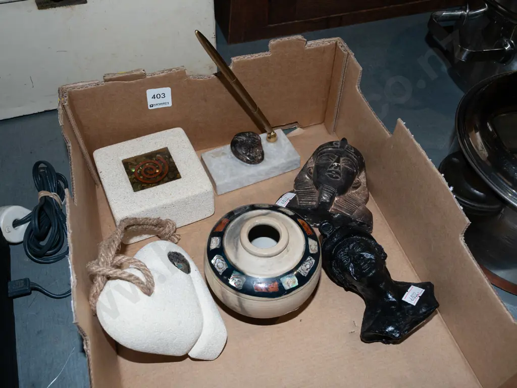 box; figurines, sandstone love heart, vase etc Image 1++