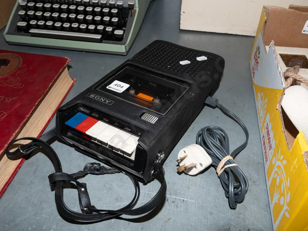 Sanyo tap cassette player recorder Image 1++