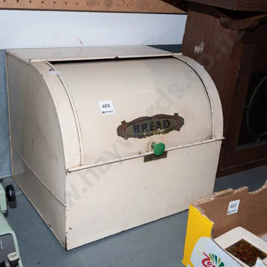 vintage breadbin W345