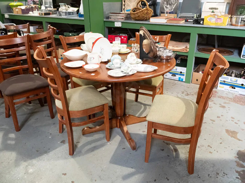 Indonesian hardwood pedestal dining table with 4 ladder back chairs H760 Diam1060 Image 1++