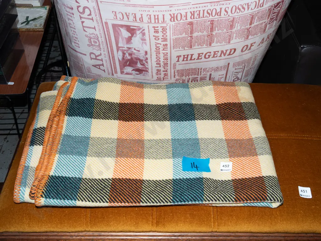 checked woollen blanket Image 1++