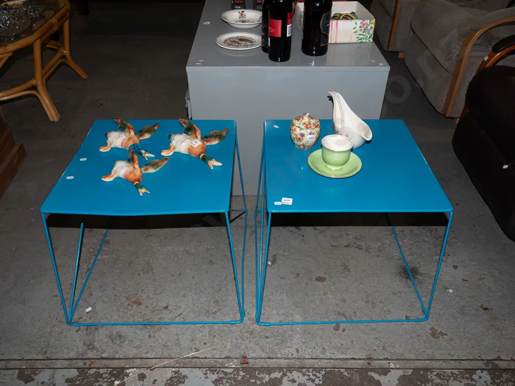2x turquoise metal end tables Image 1++