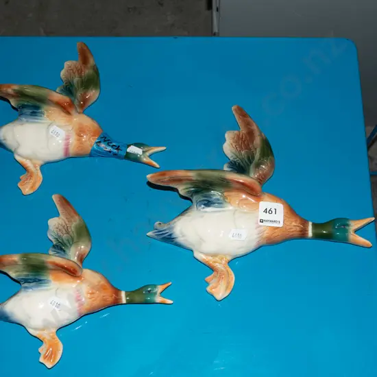 3x ceramic flying ducks - 1 has broken neck, others repairs