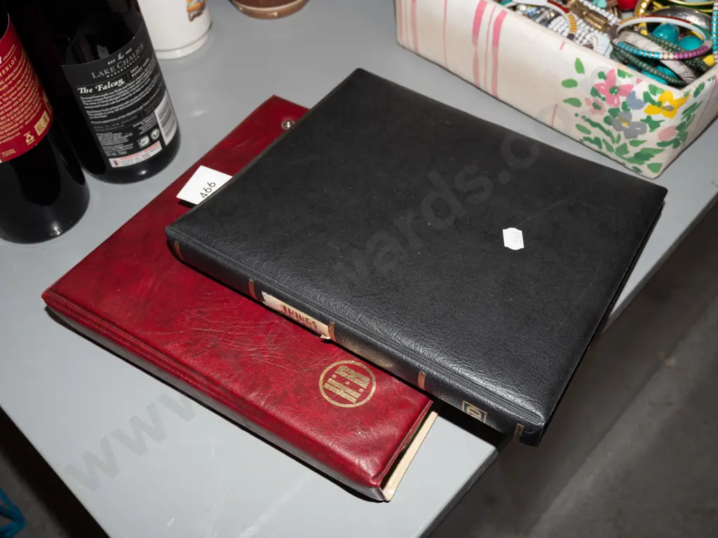 2x coin albums Image 1++