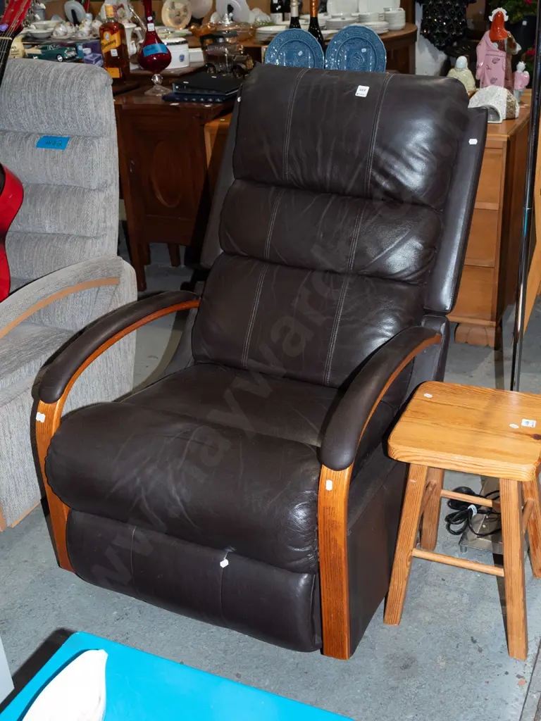 dark brown leather LaZBoy rocker recliner Image 1++