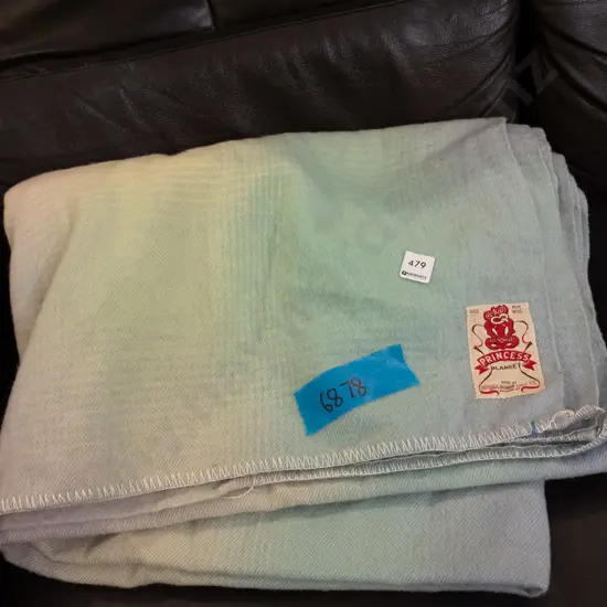 Princess woollen blanket