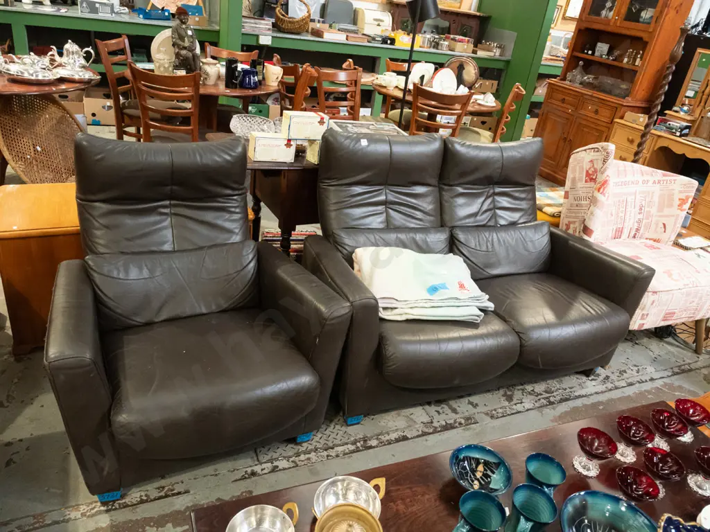 leather 2 piece lounge suite - 2 seater reclining sofa and reclining armchair Image 1++