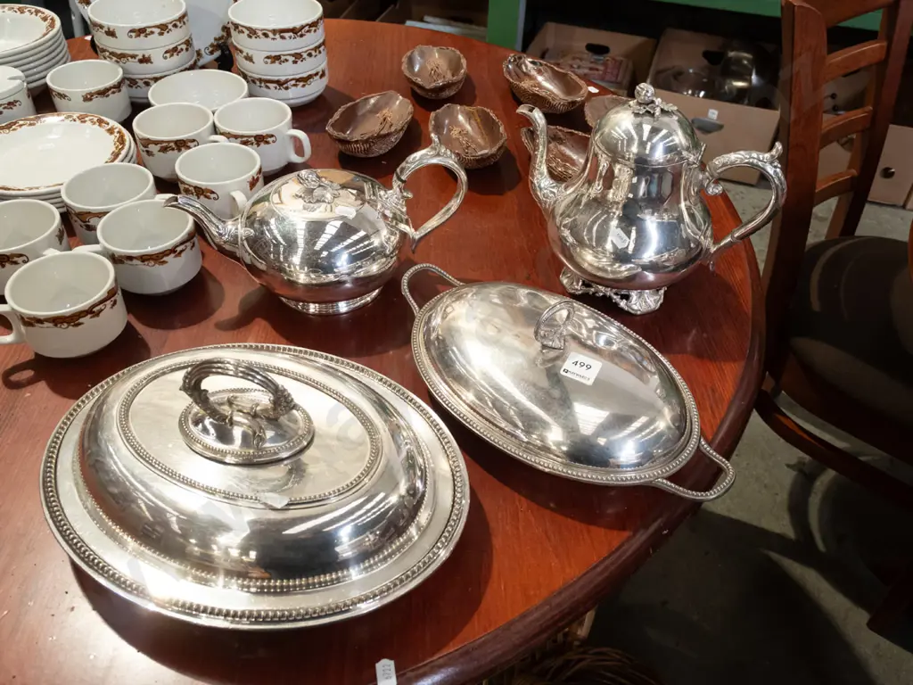 plated ware; dishes, coffee tea pot Image 1++