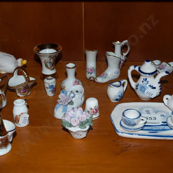 various miniatures; jugs, shoes etc