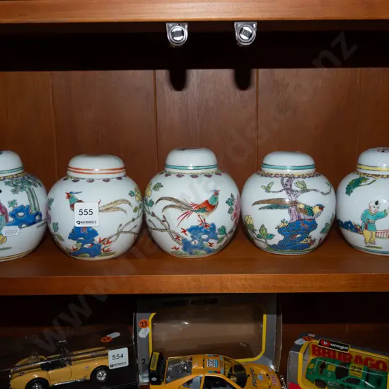 5x ginger jars