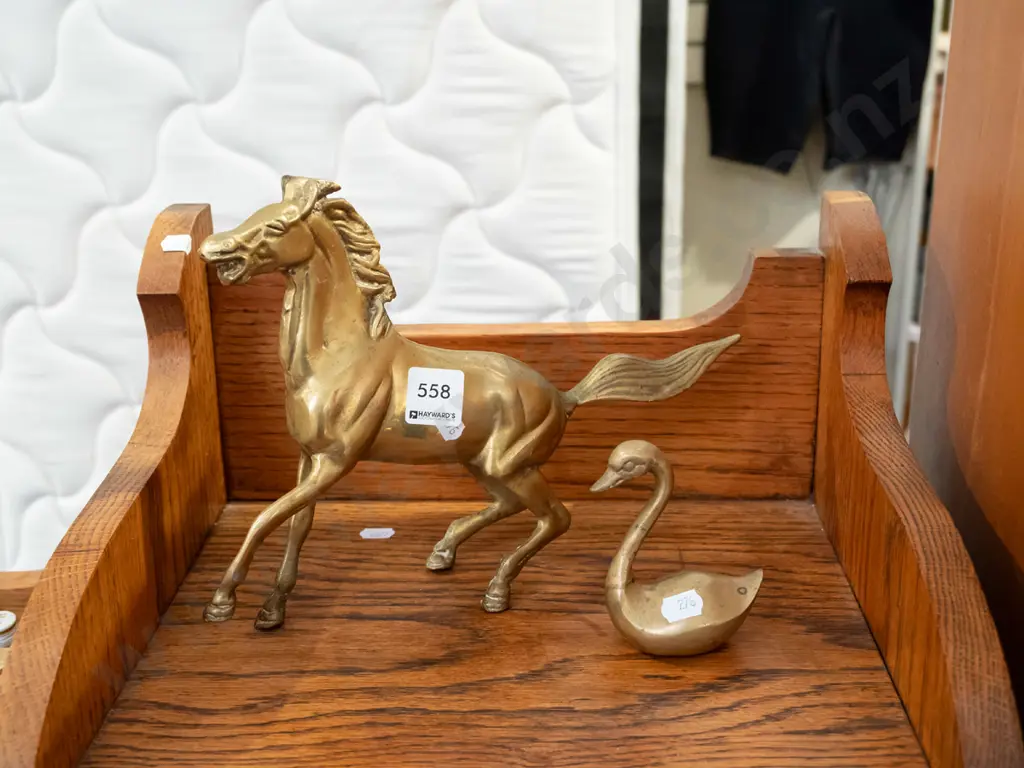 brass horse figurine, brass swan Horse H200 Image 1++