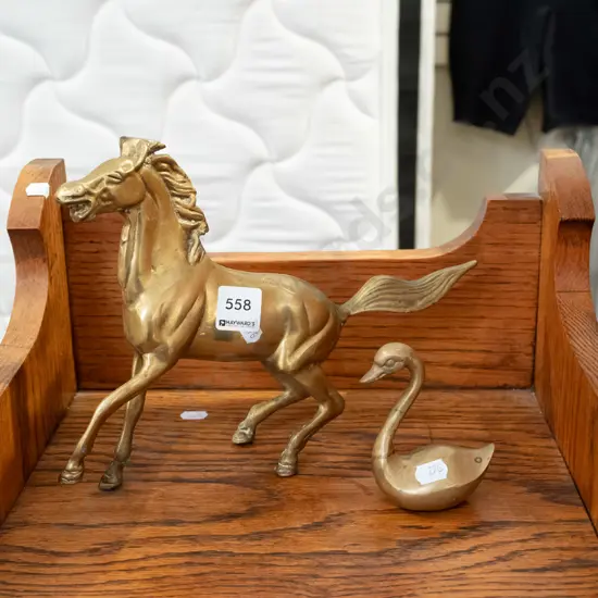 brass horse figurine, brass swan Horse H200