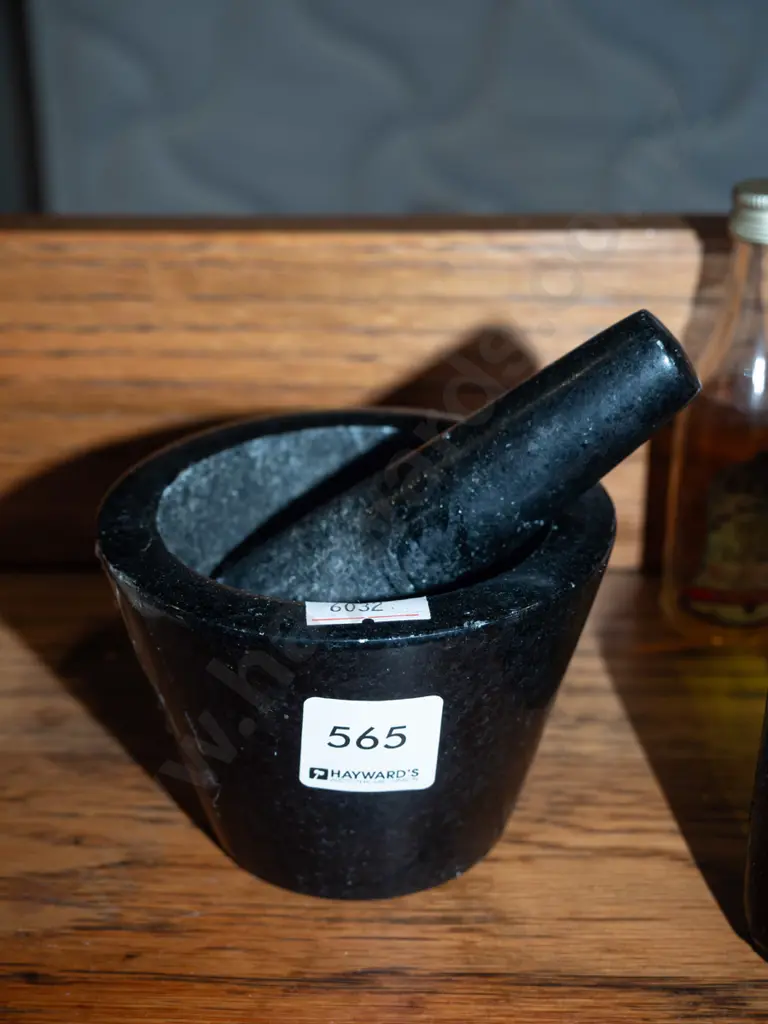 small stone mortar and pestle H75 Image 1++