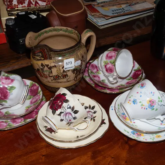 4x trios, Royal Doulton jug - has repair to spout
