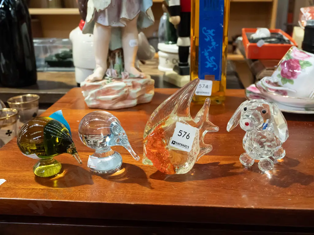 3x art glass figurines, crystal dog - kiwi has damage Tallest H100 Image 1++