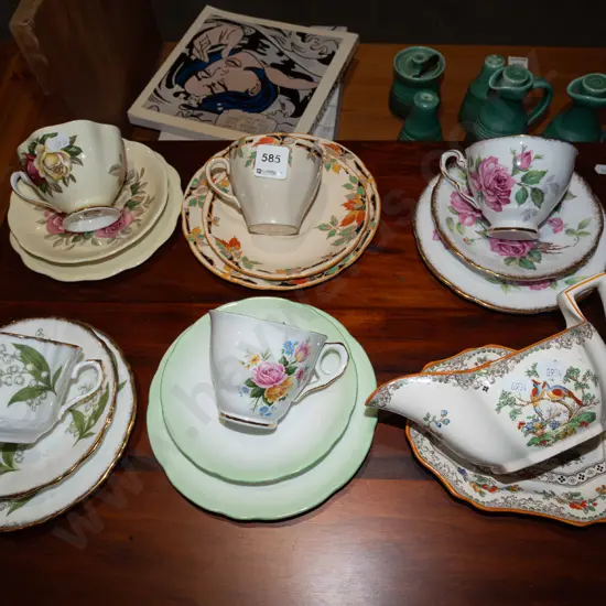 5x trios,  gravy boat