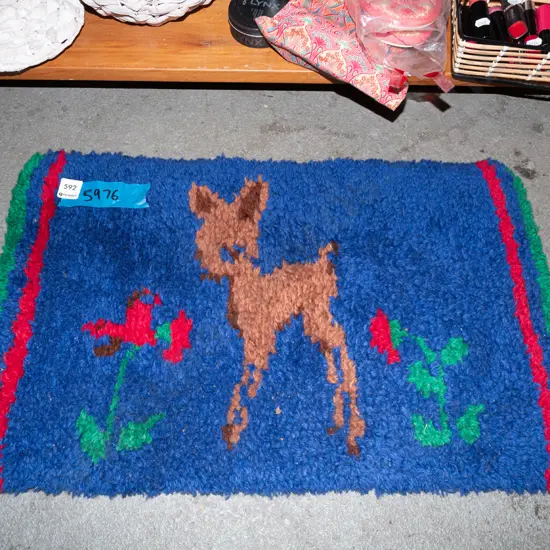 small hand tufted floor mat L630 W380