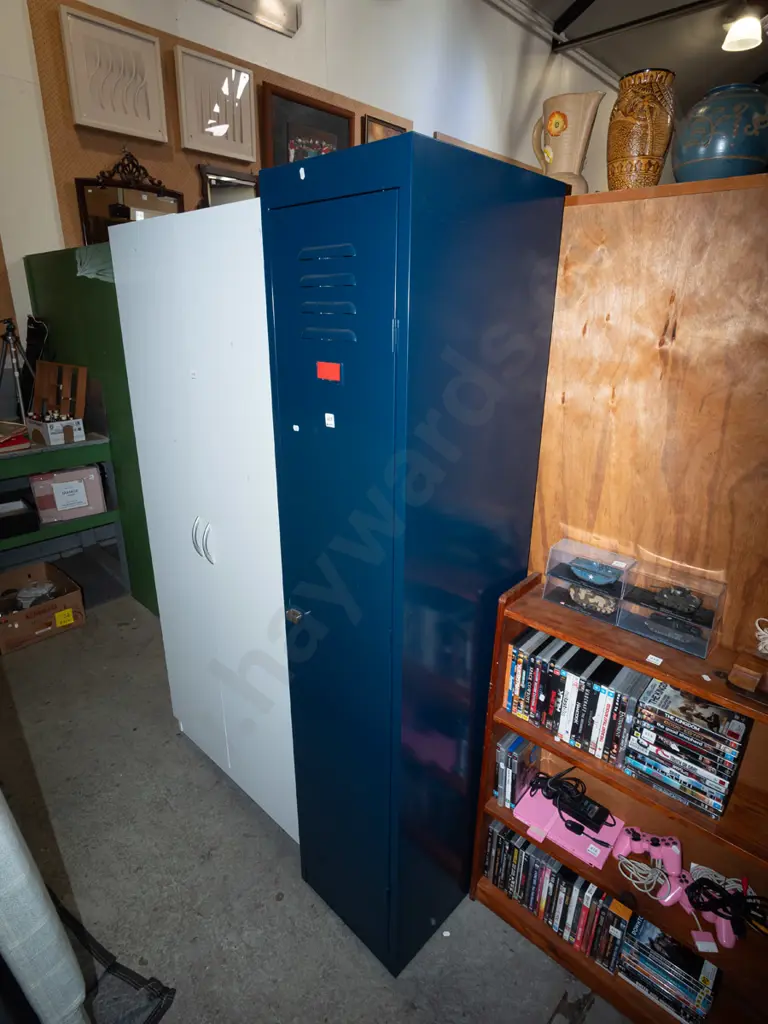 blue metal single door locker H1840 W380 D460 Image 1++