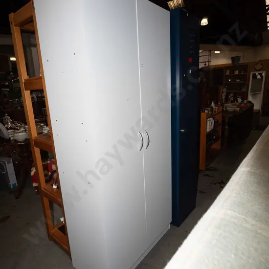 mdf melteca 2 door cupboard with internal shelves H1810 W785 D420