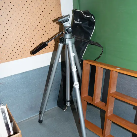 Velbon tripod