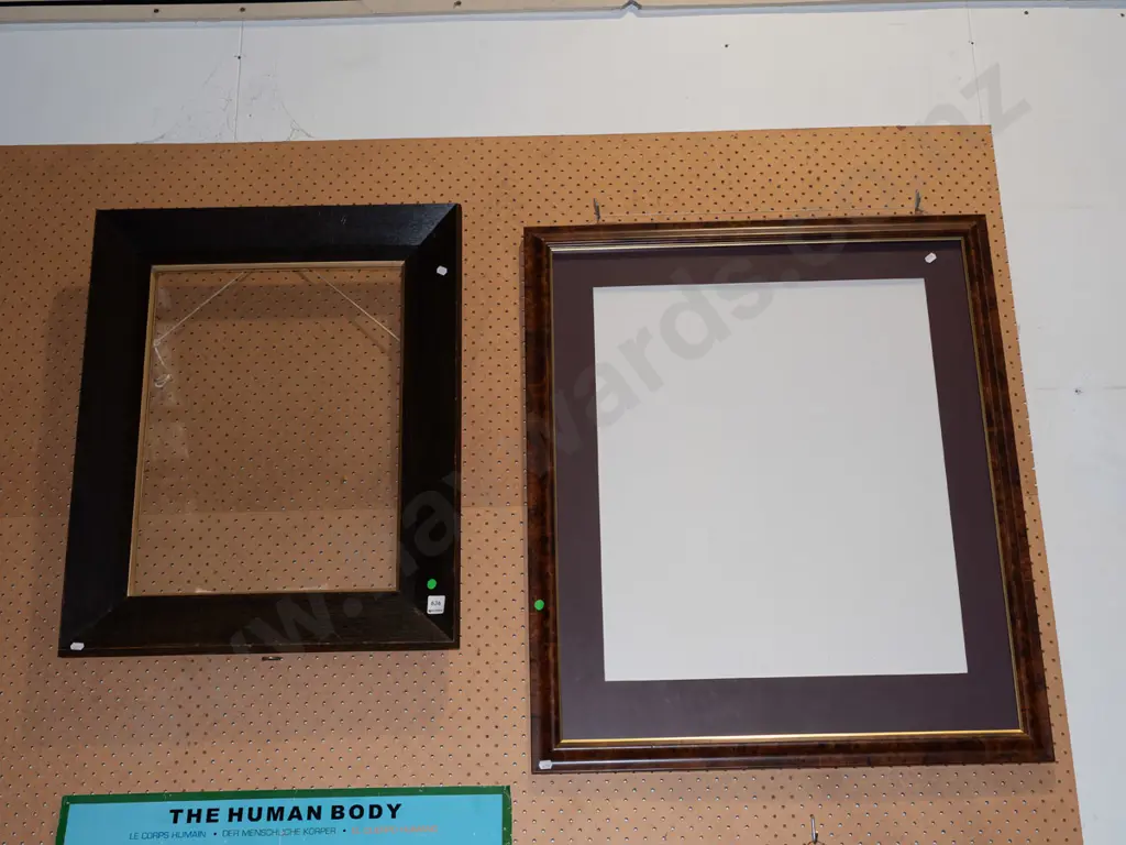2x glazed picture frames - green dots Image 1++
