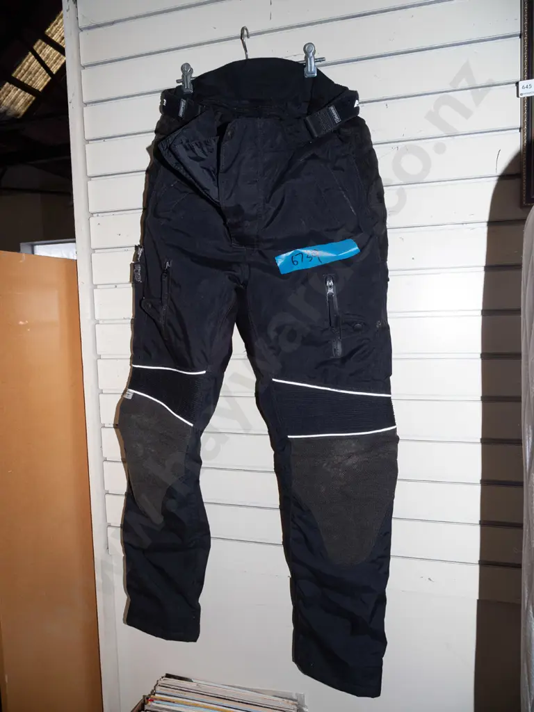 pair of R Jays motorcycle pants - size large Image 1++