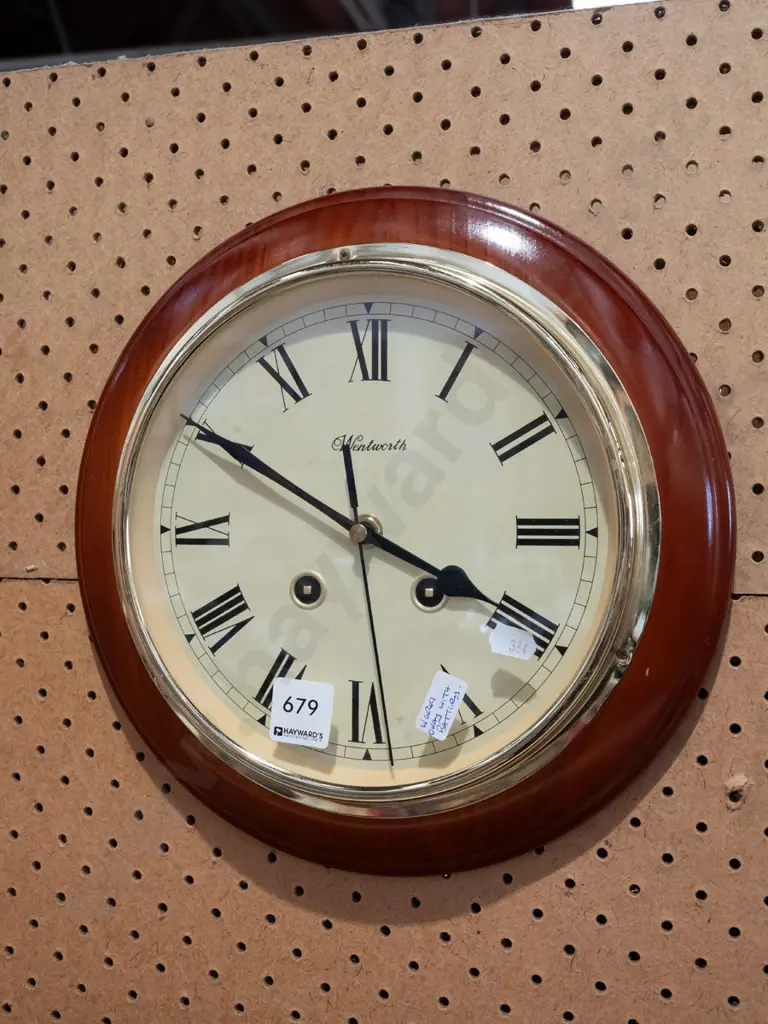 Wentworth reproduction wall clock Image 1++