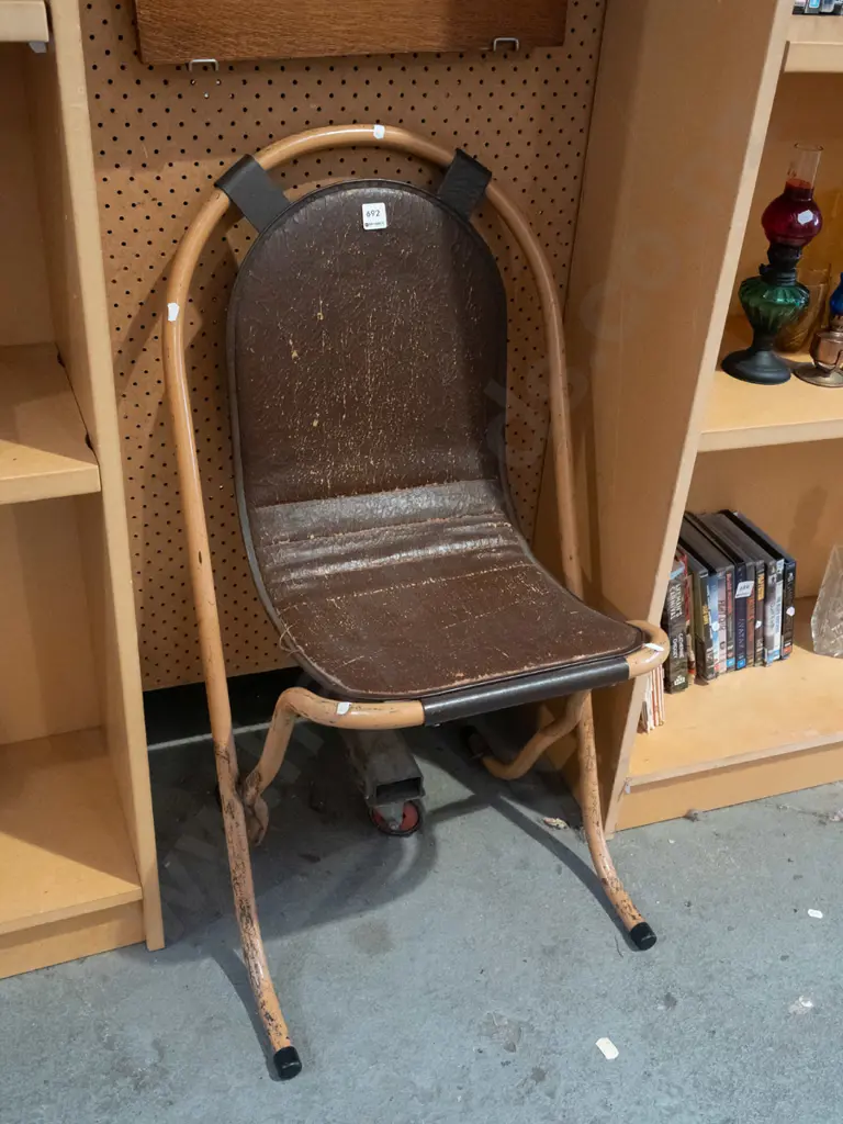 vinyl metal chair Image 1++