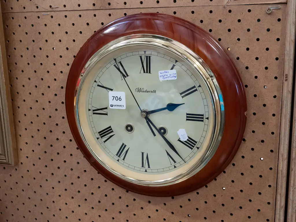 Wentworth reproduction wall clock Image 1++